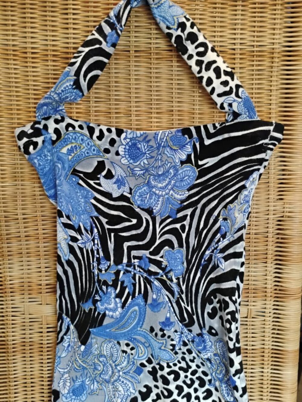 Women Bandeau Top-New Condition. Cache. Stretchy fabric. XS  Saturated color